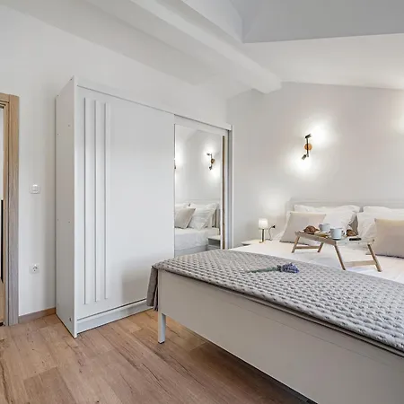 Hedonica House Mirlovic Zagora