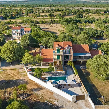 Hedonica House Holiday home Mirlovic Zagora