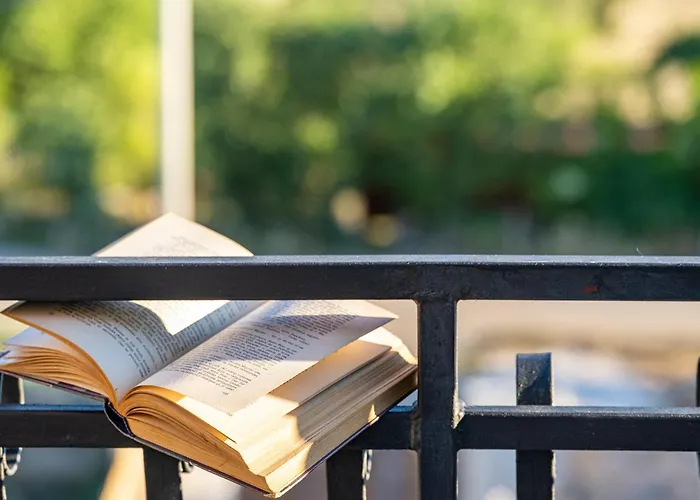 Hedonica House 펜션 *